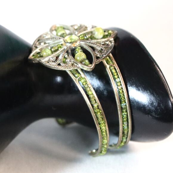 Filagree Cuff Bracelet Silver Tone Green Stones and Beads - Picture 2 of 11